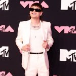 Peso Pluma brilló en los escenarios de los MTV VMAs 2023