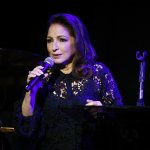 Gloria Estefan contó el trágico accidente en 1990 podría haberla dejado inmóvil