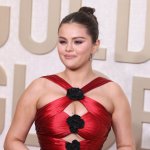 Selena Gomez revela lo que realmente le dijo a Taylor Swift en los Globos de Oro