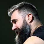 Jason Kelce de los Eagles anuncia su retiro de la NFL