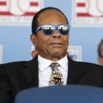 Rod Carew, Leyenda del Béisbol, Celebra Su Ciudadanía Estadounidense