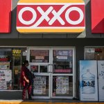 Oxxo, la popular cadena mexicana de tiendas de conveniencia, llega a Estados Unidos