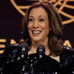 Kamala Harris refuerza su plan migratorio con su visita a la frontera en Arizona