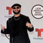 Jessi Uribe hace historia con su primera nominación al Grammy