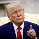 Trump usa el Seguro Social para presionar a inmigrantes a “autodeportarse”