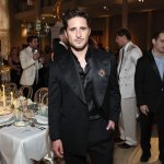 Diego Boneta celebra su debut como escritor