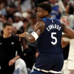 Minnesota revive en los playoffs