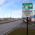 Fuerte sismo en el sur de Chile activa alerta de tsunami